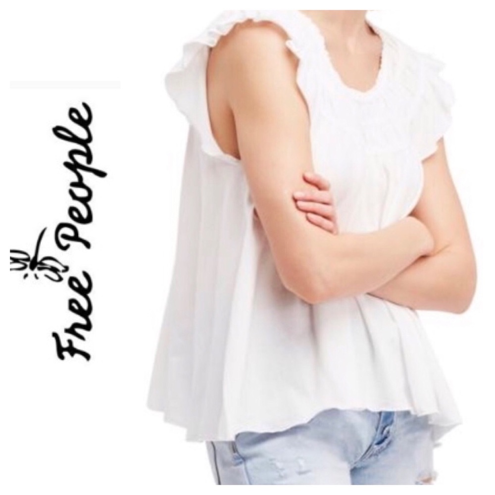 🦋NWT We the Free/Free People Coconut Gathered Top